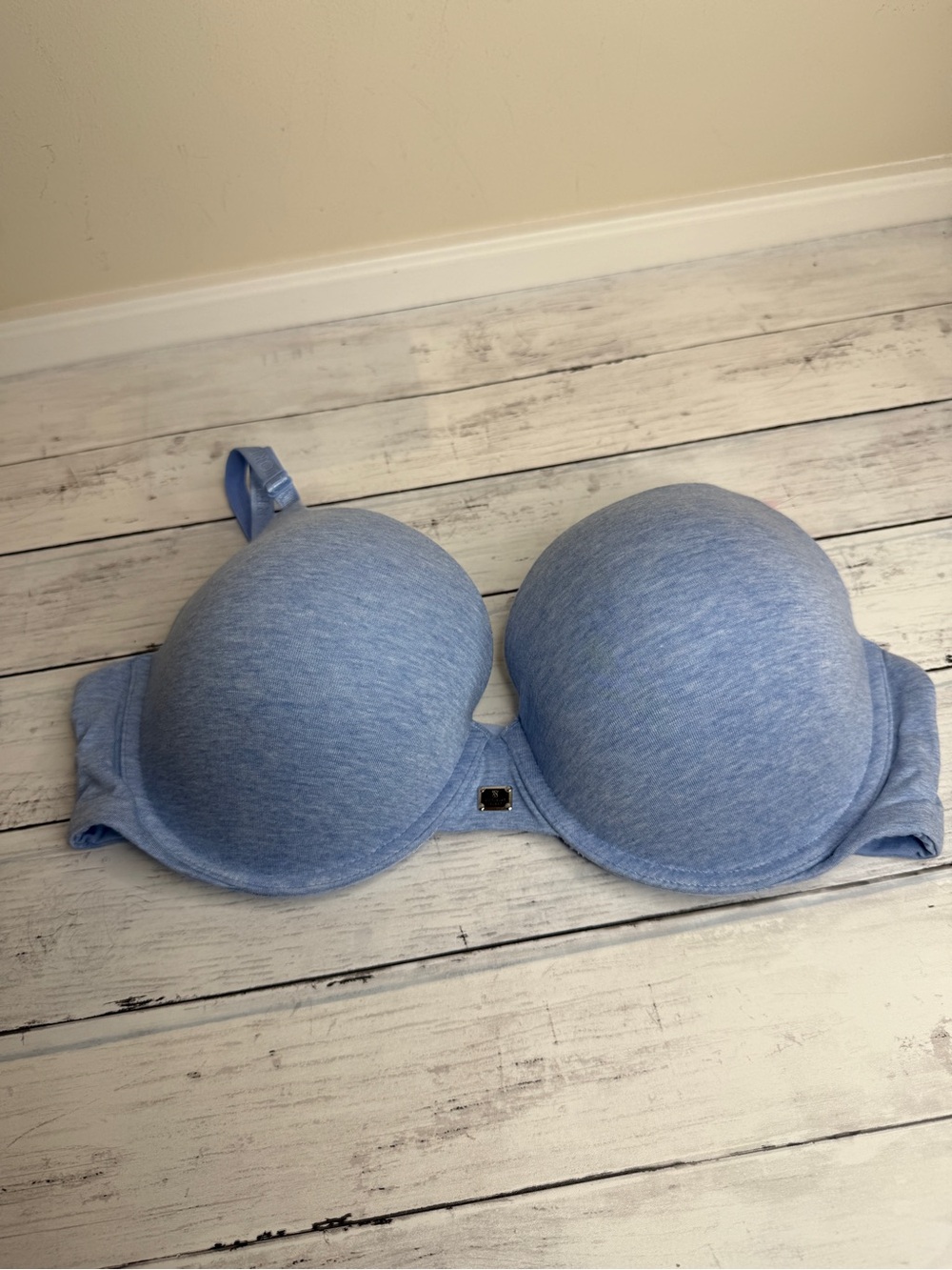 Victoria's Secret Light Blue T-Shirt Bra push up full coverage bra